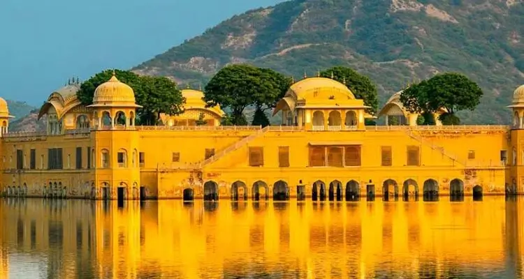 Best Golden Triangle Tour Operator in Jaipur | Complete Booking Guide