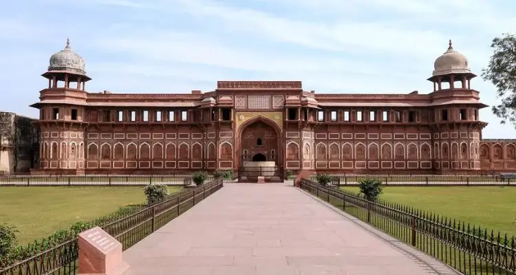 Jaipur to Agra Private Cab Price | Booking, Distance & Travel Guide