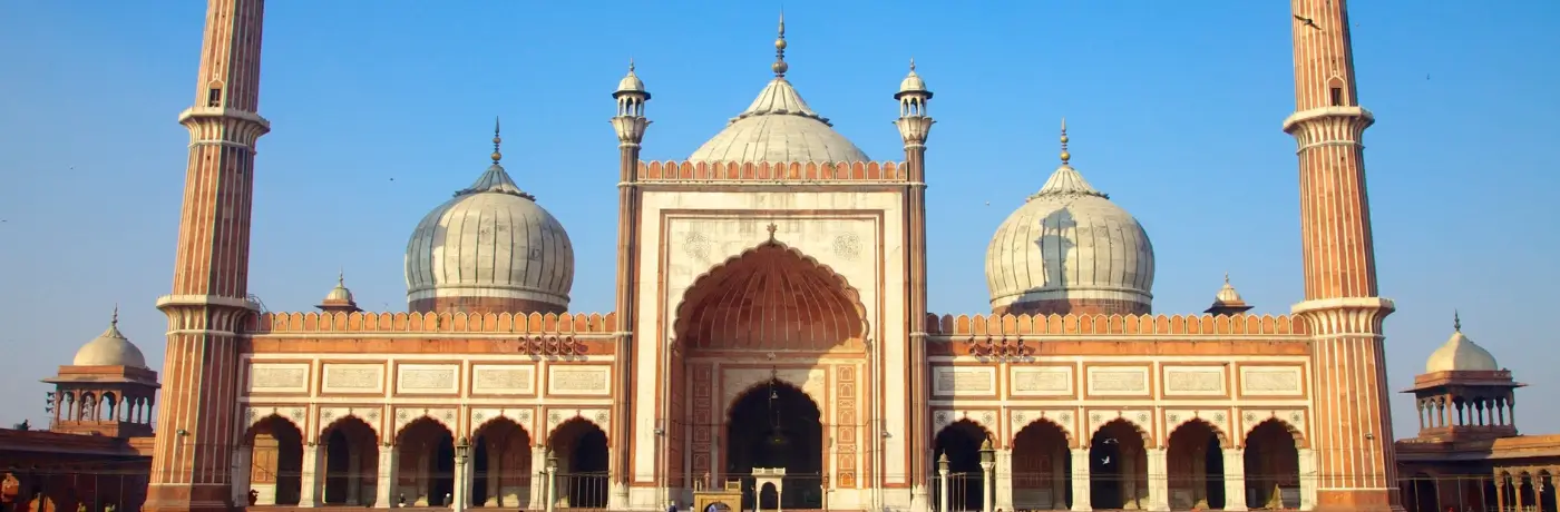 Jama Masjid Delhi red sandstone mosque, courtyard and Mughal architecture in Old Delhi