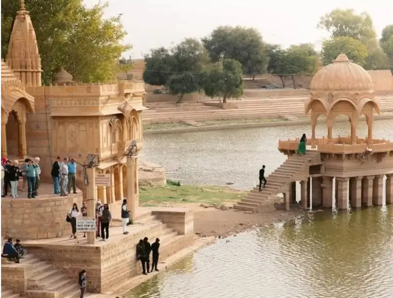 Gadisar Lake