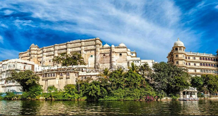 10 Days Incredible North India Holidays Tour