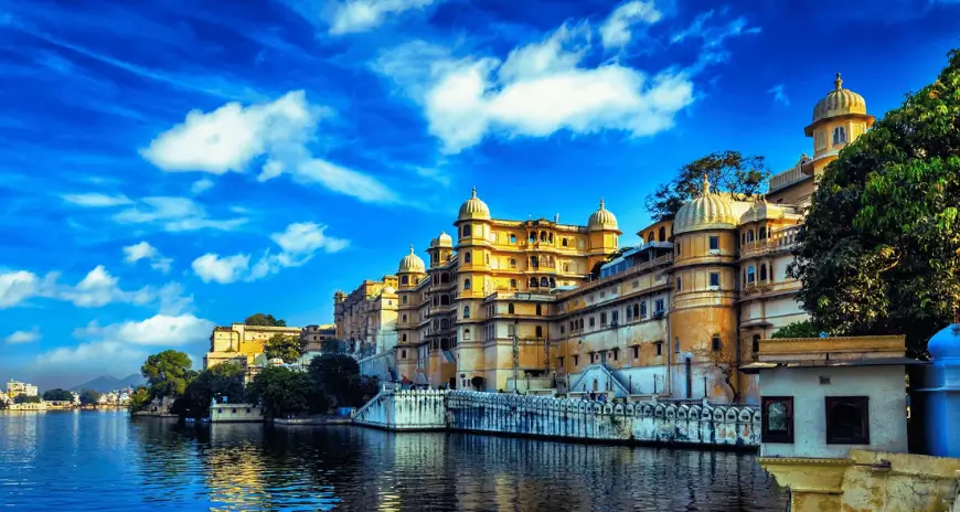 City Palace Udaipur overlooking Lake Pichola