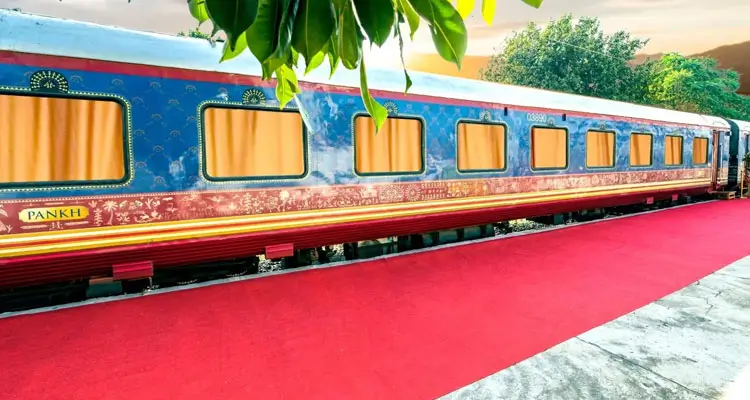 Royal-Rajasthan-on-Wheels-vs-Maharajas-Express